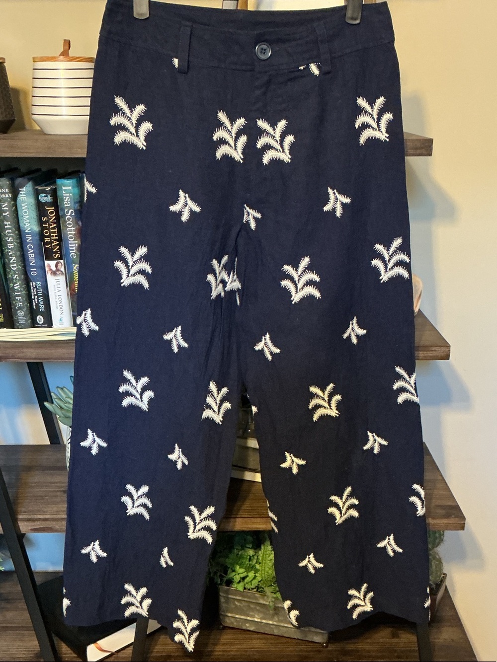 Elie. Navy Wide-Leg Embroidered Linen Blend Pants Size 8